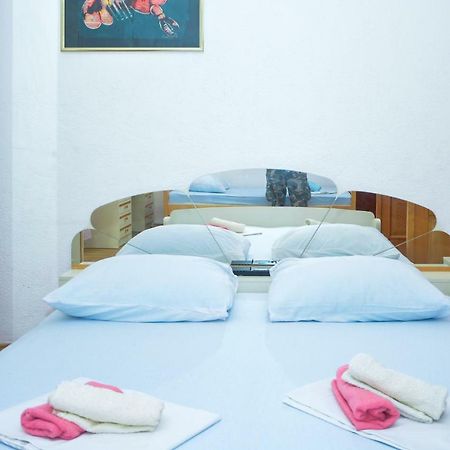 Appartement Luca à Senj  Extérieur photo