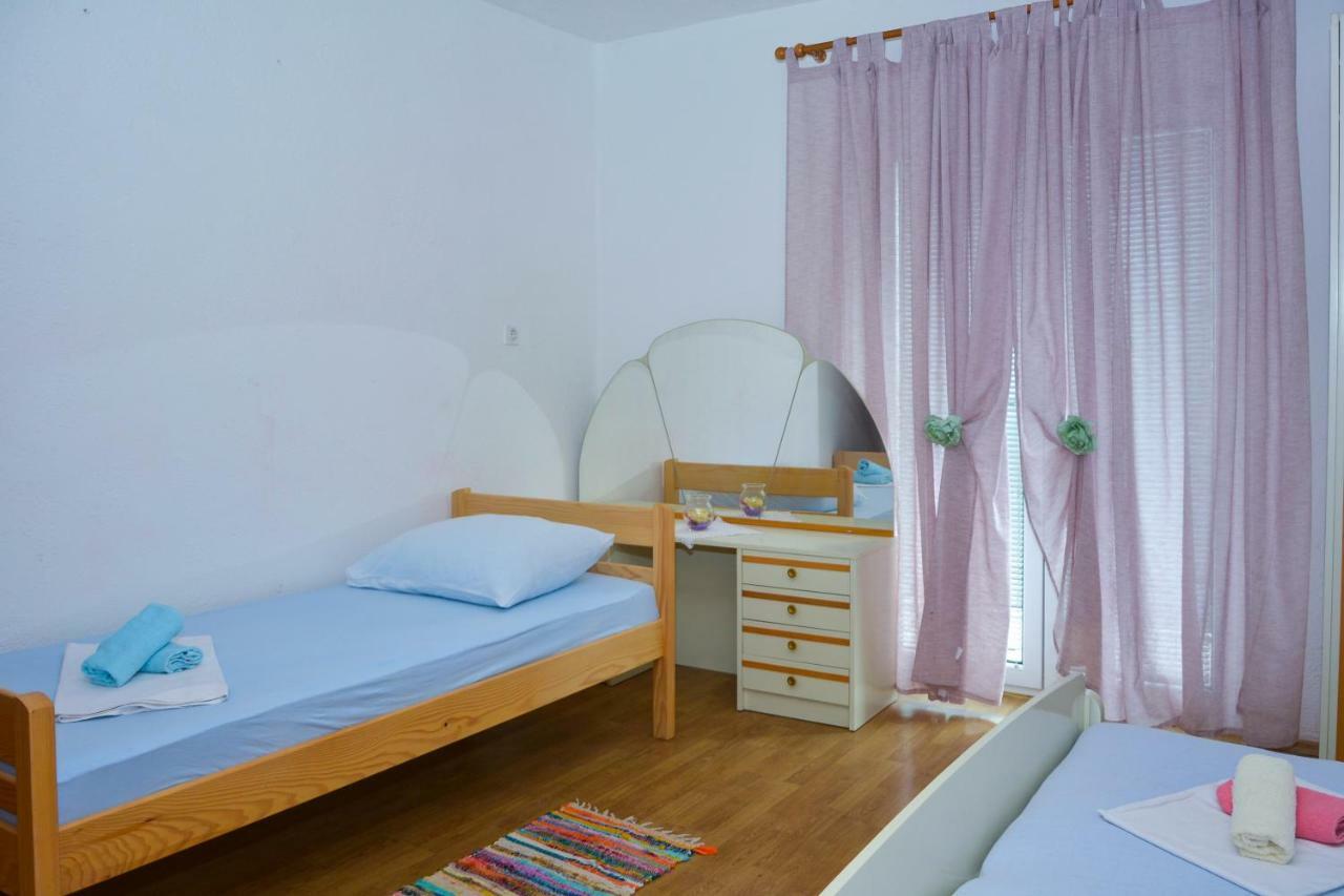 Appartement Luca à Senj  Extérieur photo