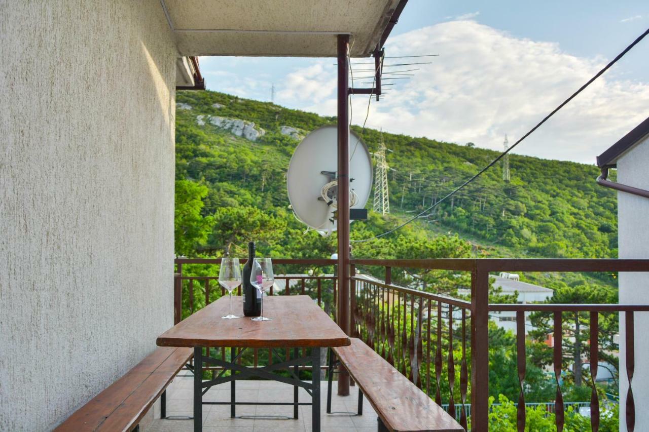 Appartement Luca à Senj  Extérieur photo